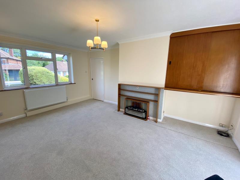 House Orchard Close in Rushmoor
