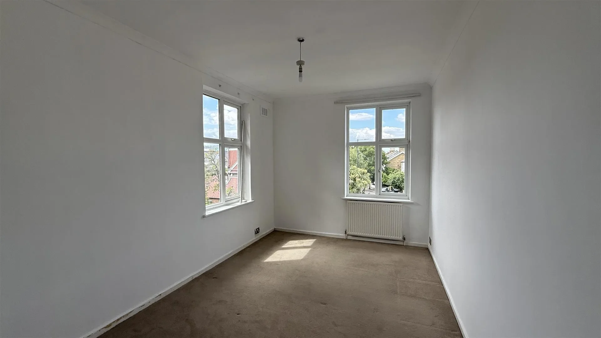 Flat Heathfield South in Greater London