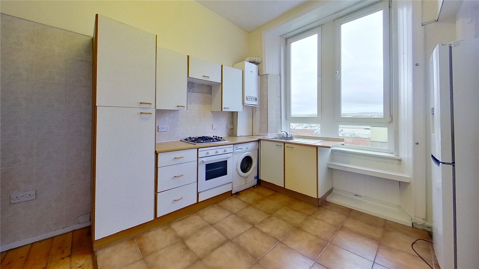 Room Dumbarton Road in Glasgow