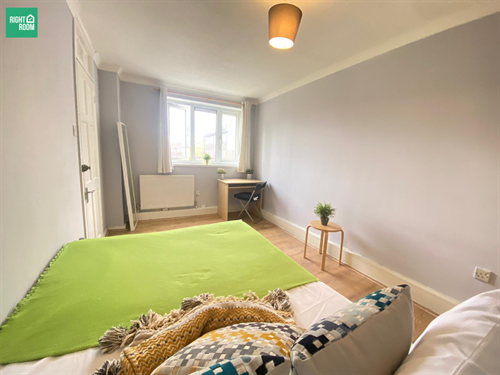 Room Goodinge Close in London