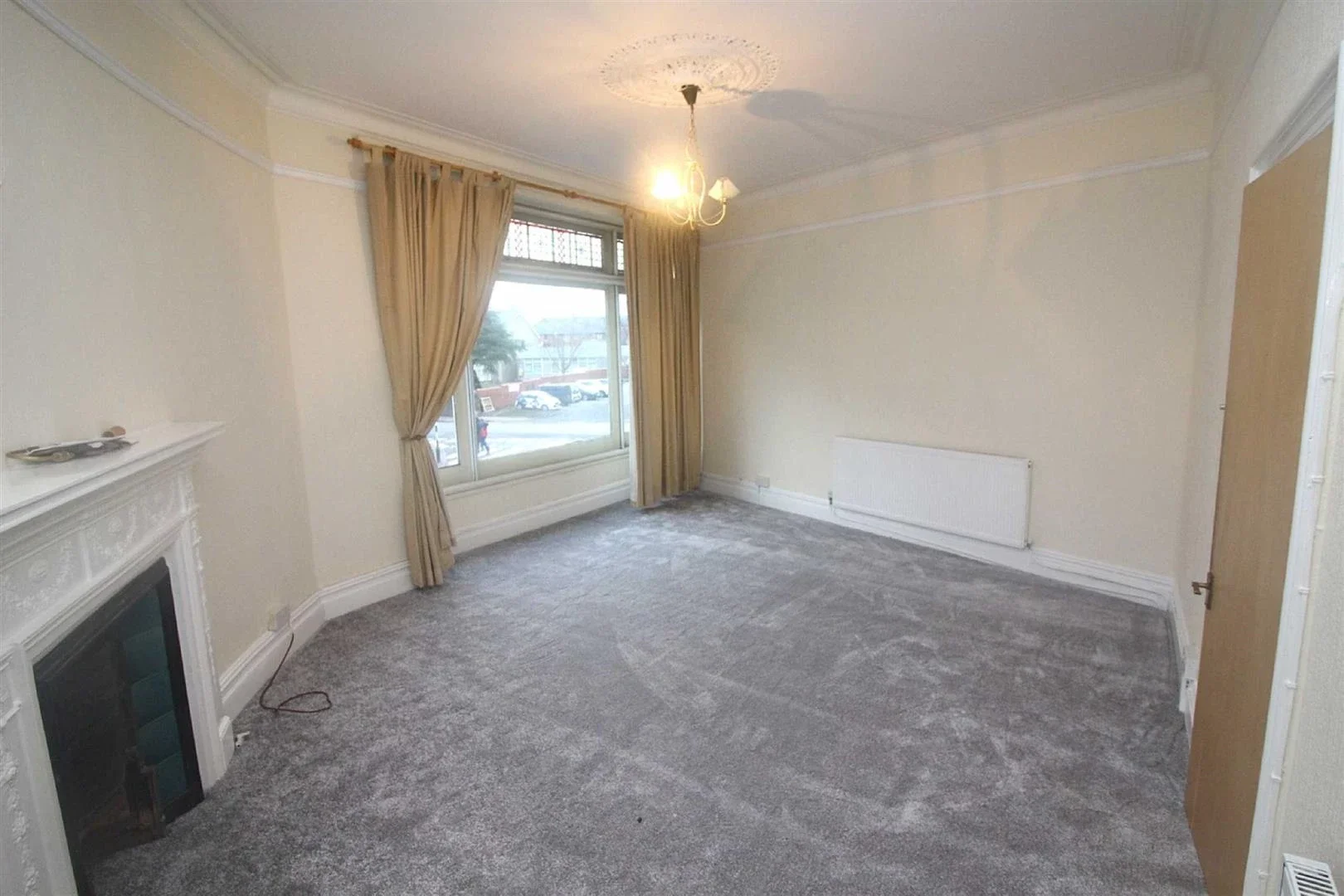Flat Stanwell Road in Penarth