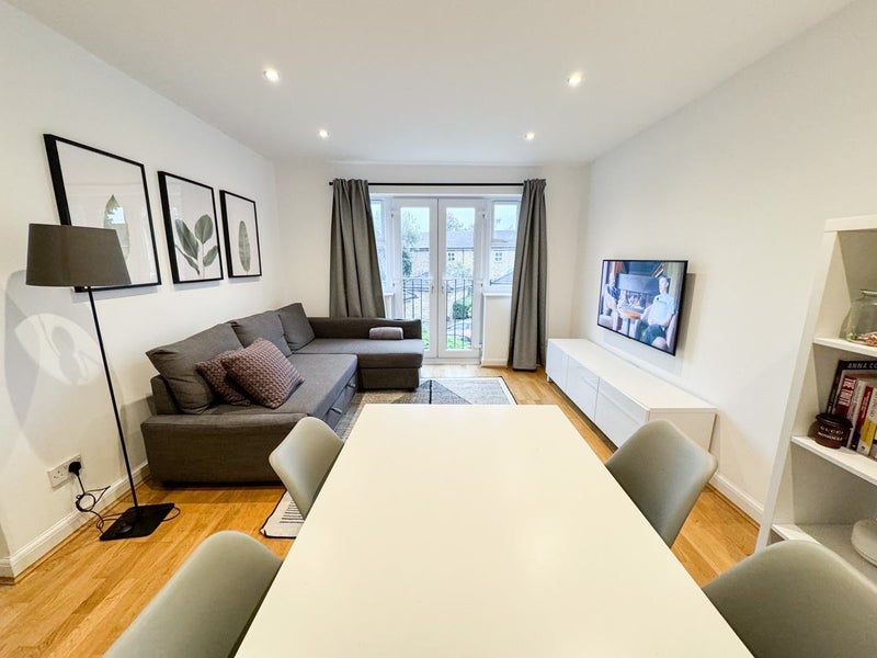 Room Collard Place in Greater London