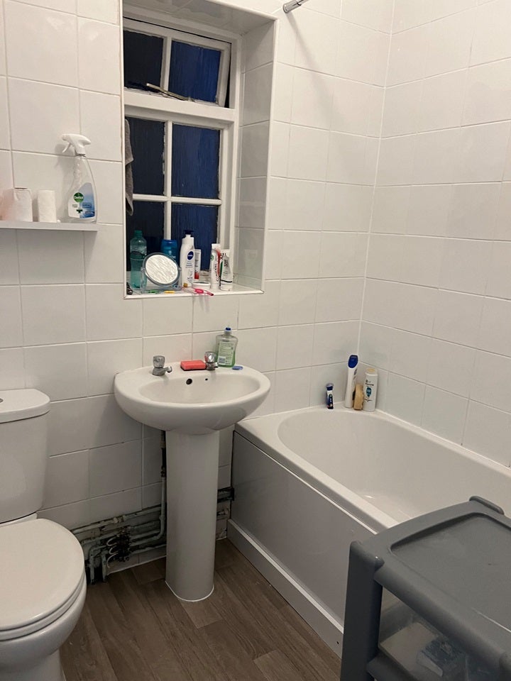 Room Old Shoreham Road in Hove