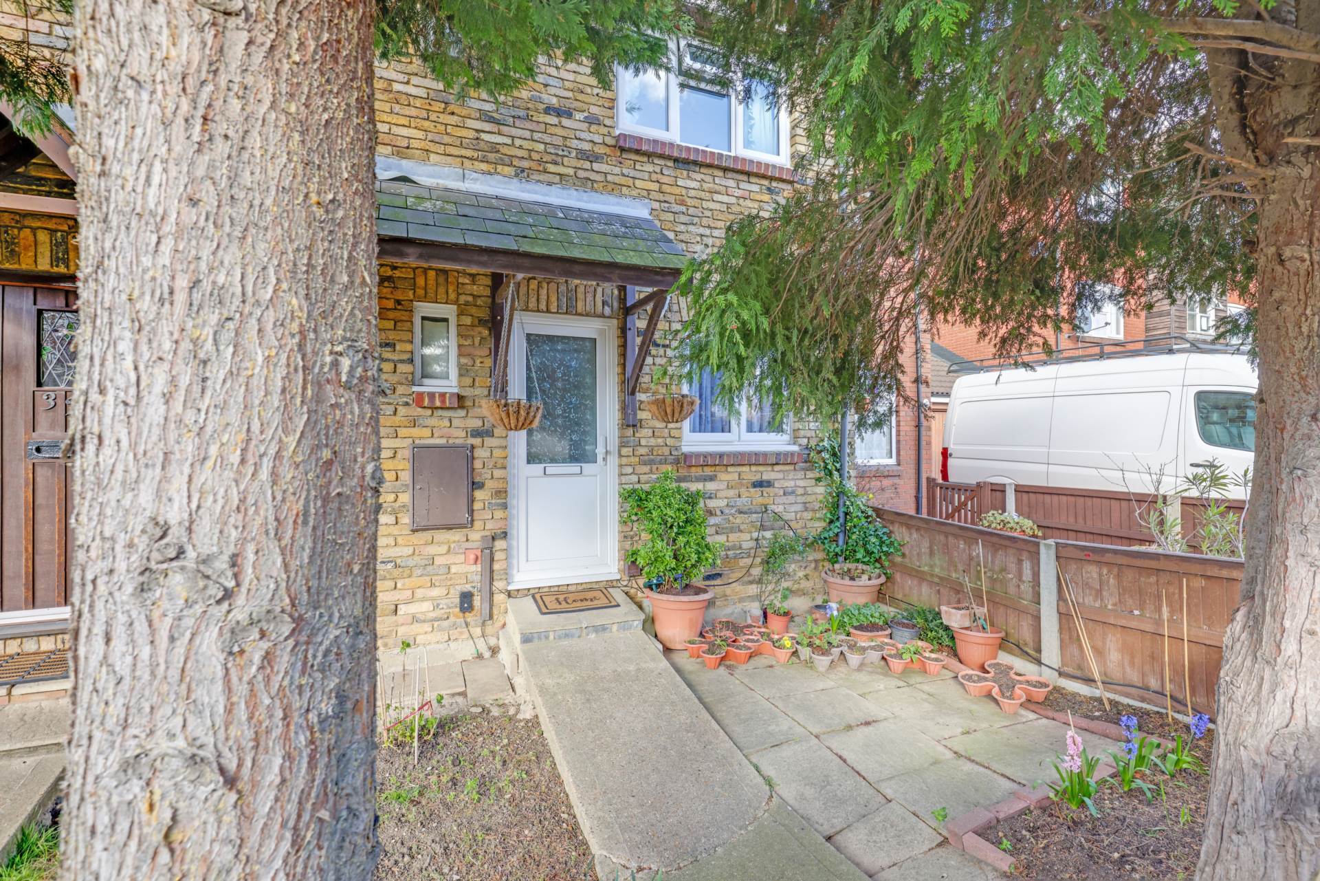 House Kirkham Road in Greater London
