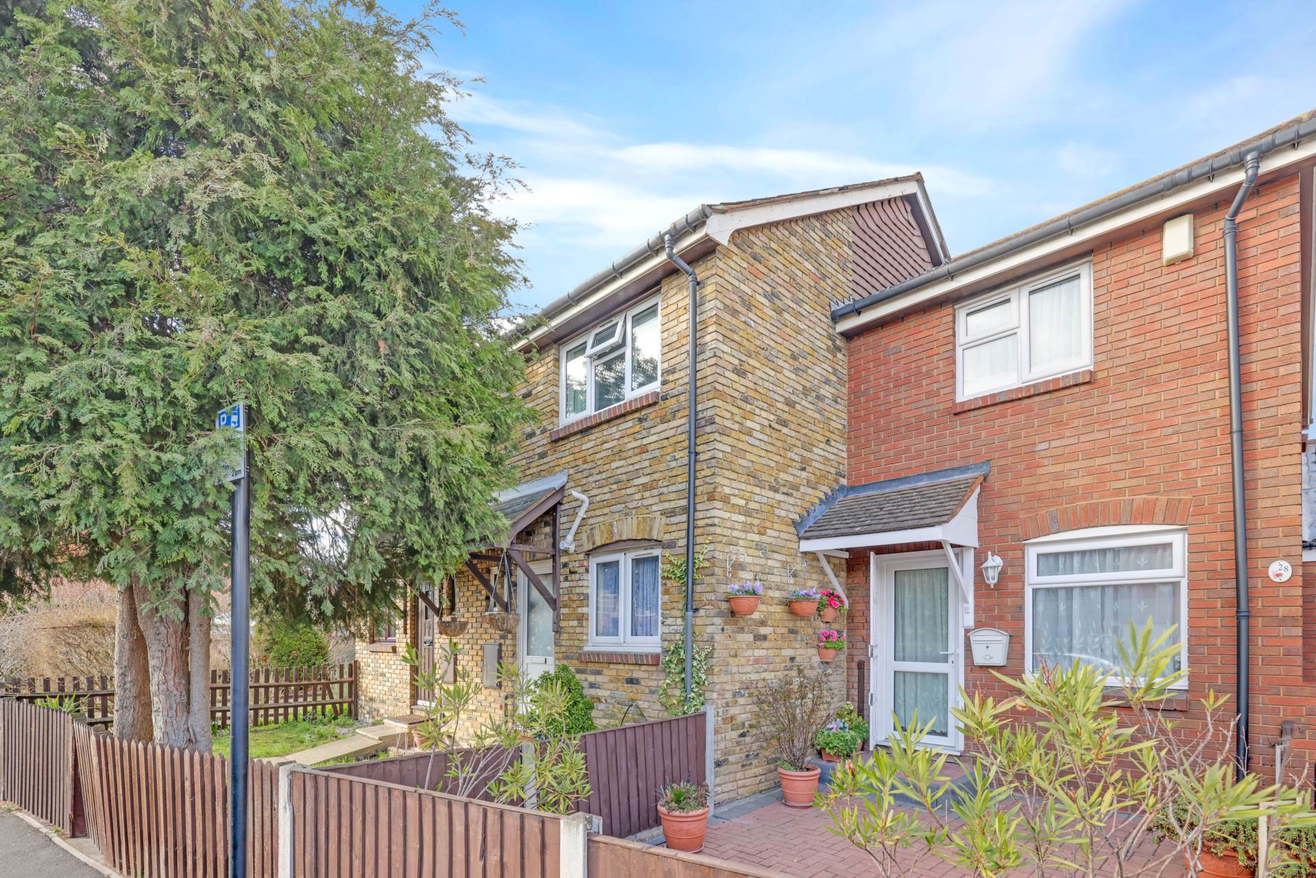 House Kirkham Road in Greater London
