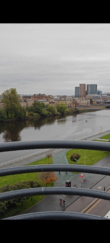 Flat Clyde Street in Glasgow