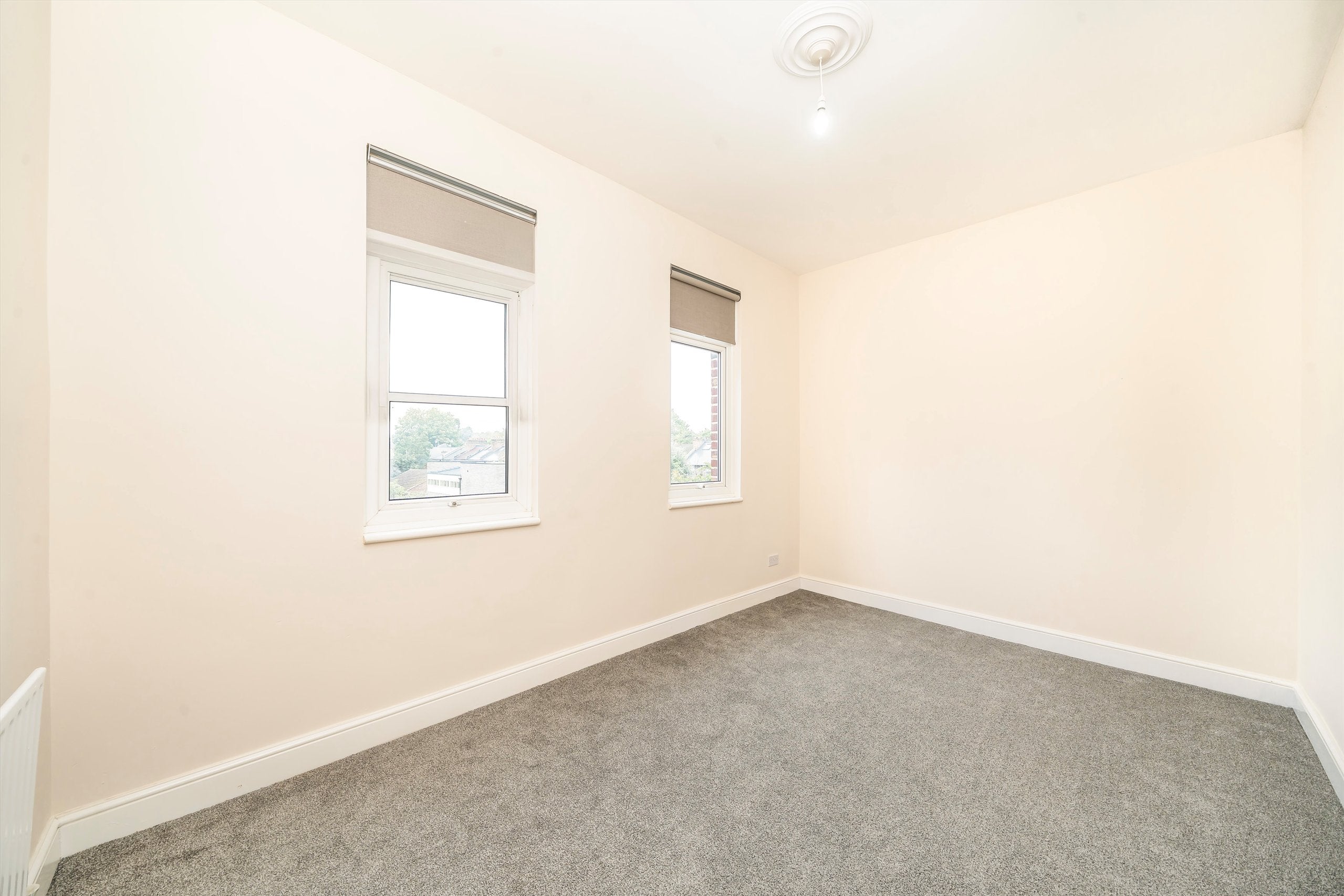 Flat Lee High Road in Greater London