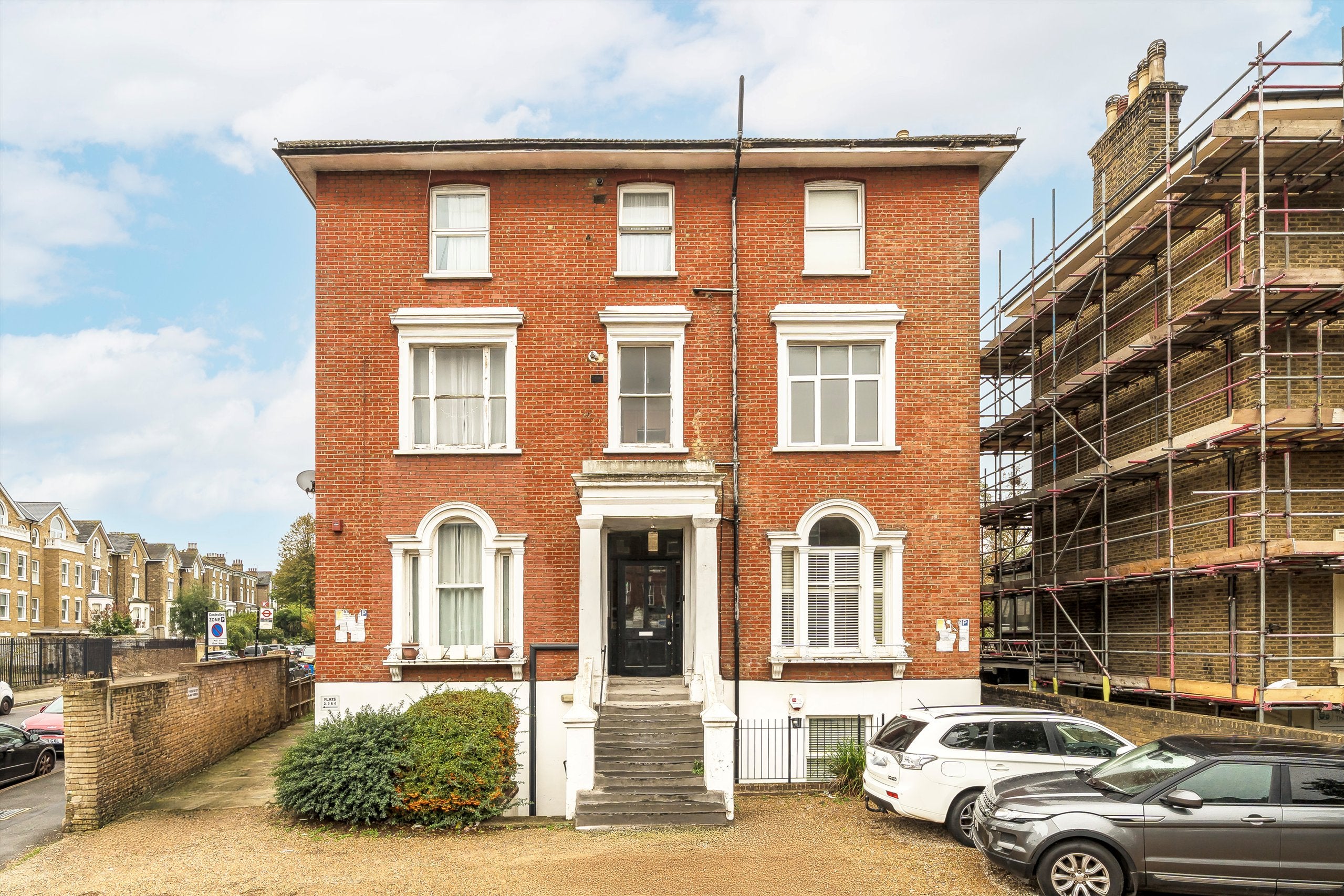 Flat Lee High Road in Greater London