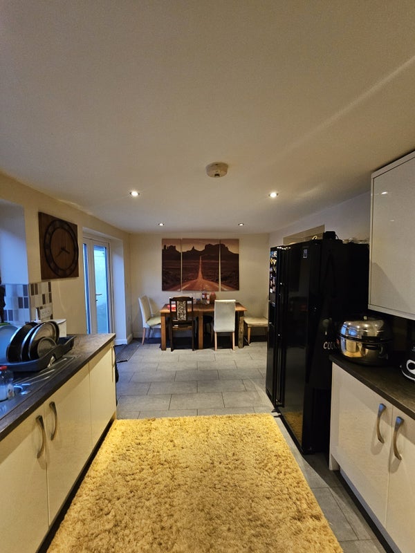 Room Courtyard Close in Charnwood