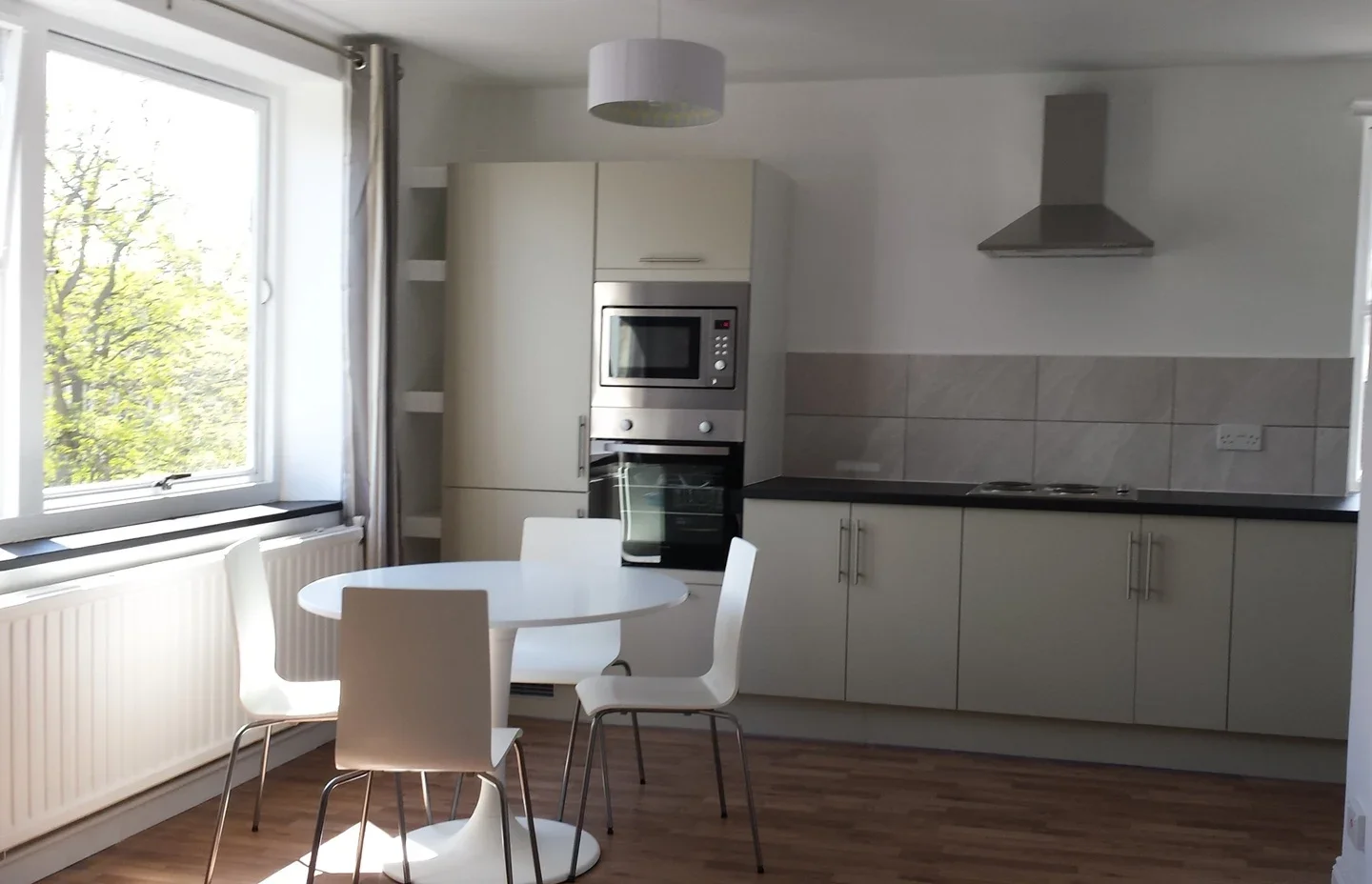 Flat Kennings Way in Greater London