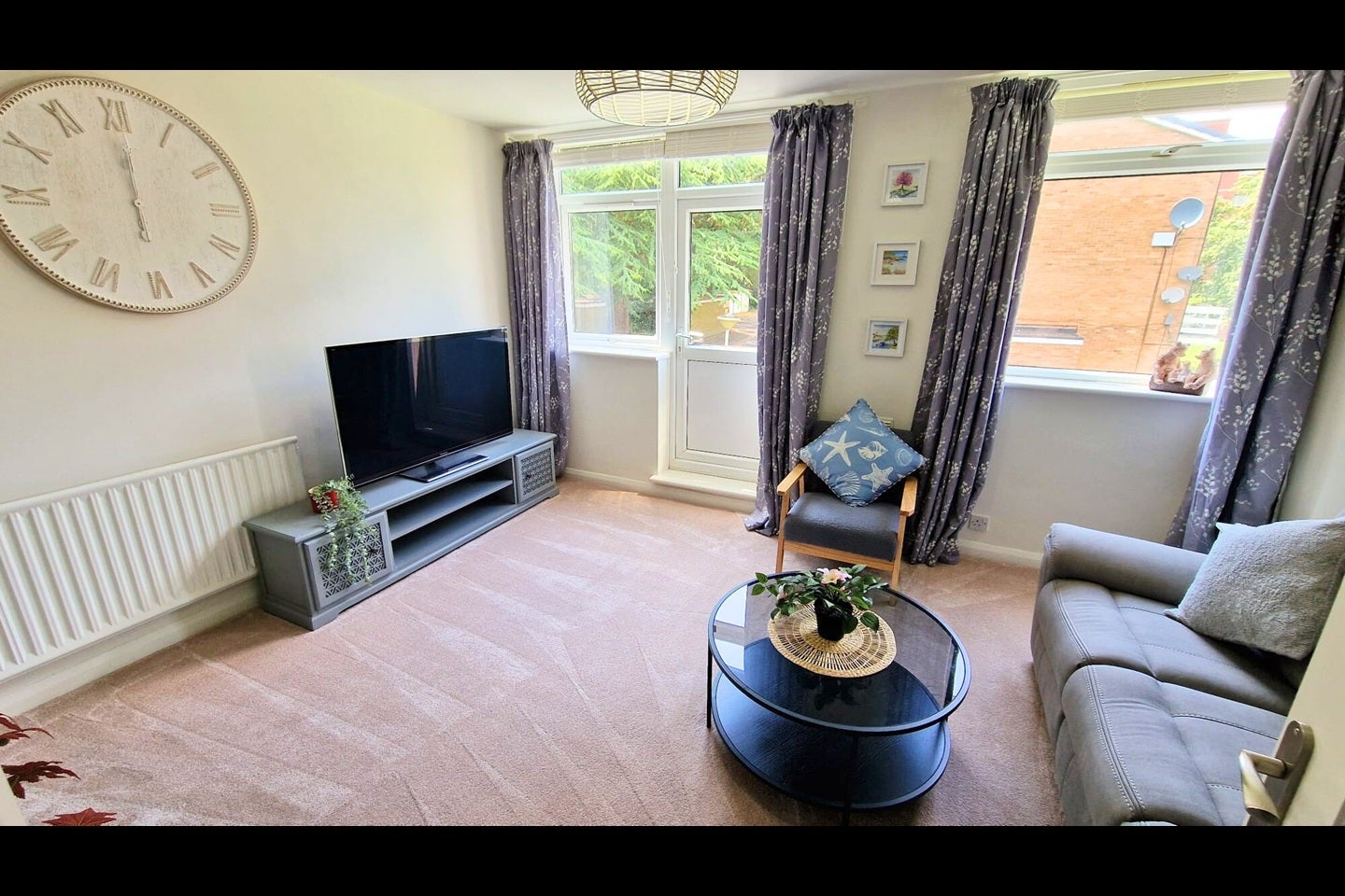 Flat Stoughton Road in Leicester
