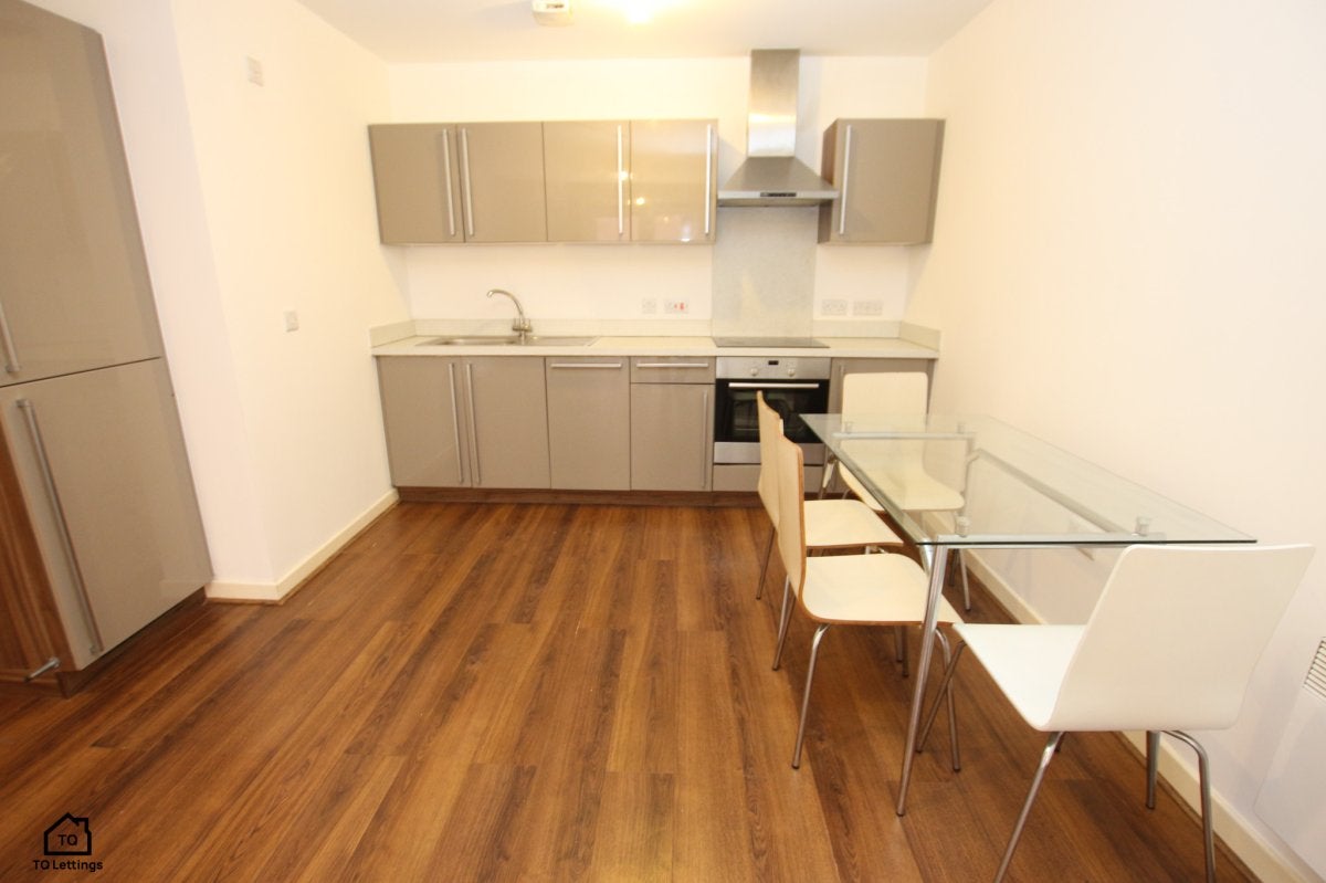 Flat Sillavan Way in Salford