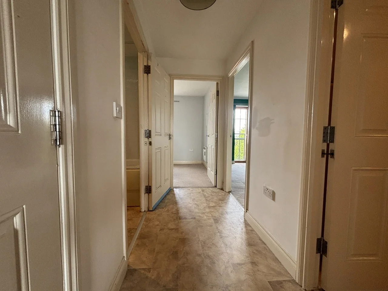 Flat Trinity Lane in Hinckley and Bosworth