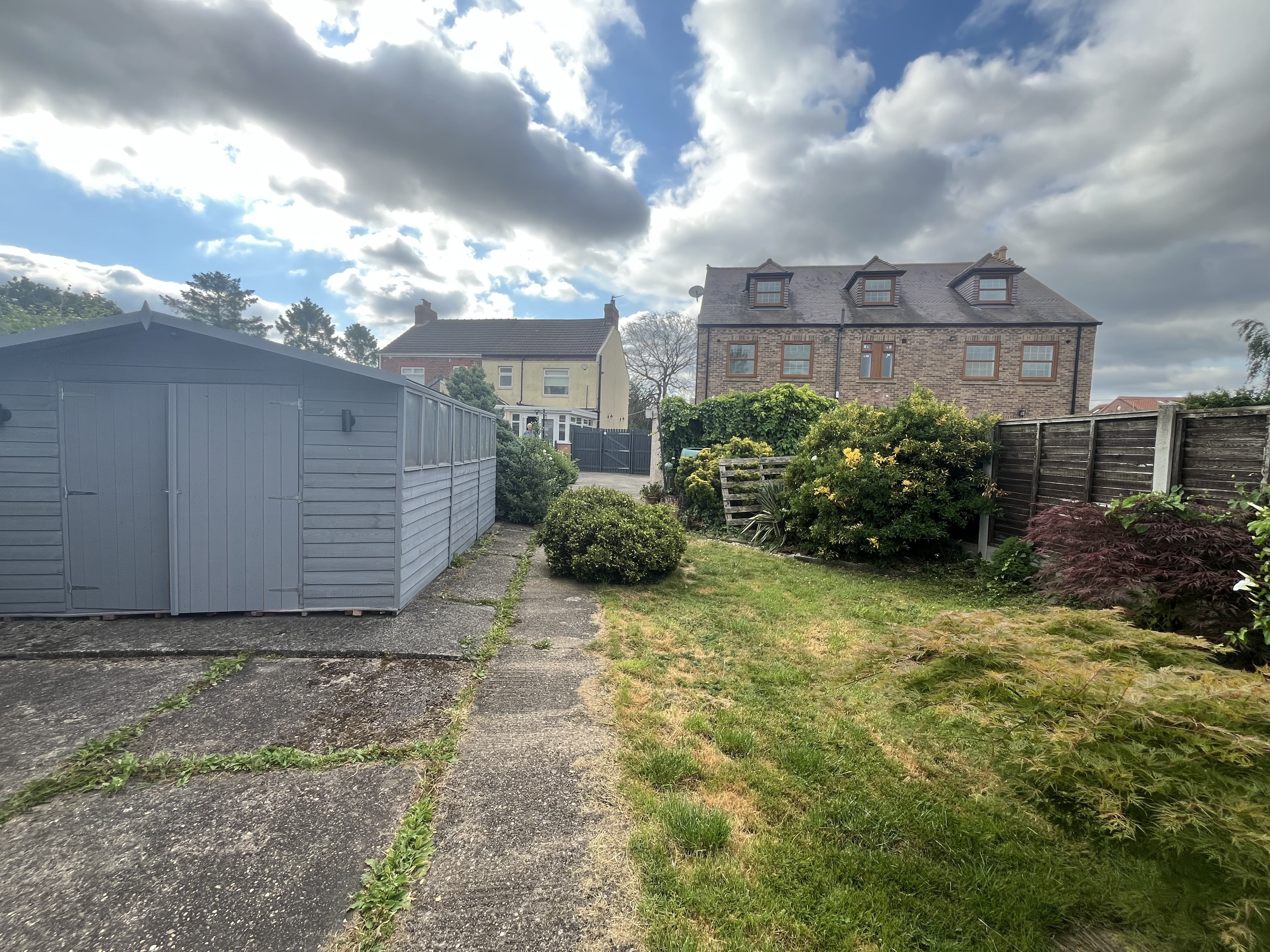 House Hall Villa Lane in Doncaster