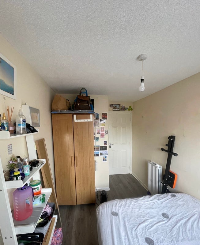 Room Couper Street in Glasgow