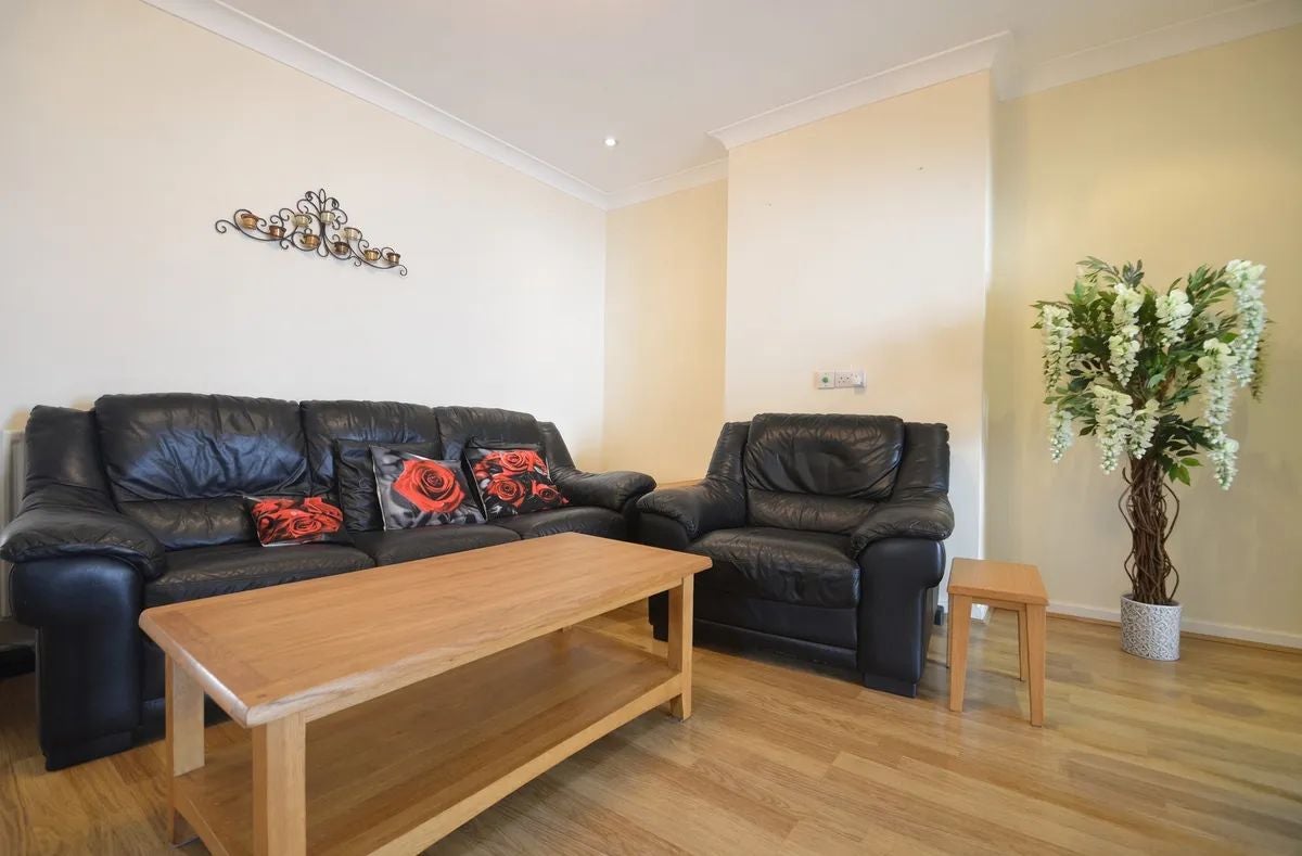 House Birch Green in Borough of Spelthorne