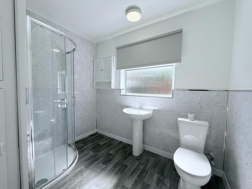Flat Tudor Road in Rushcliffe