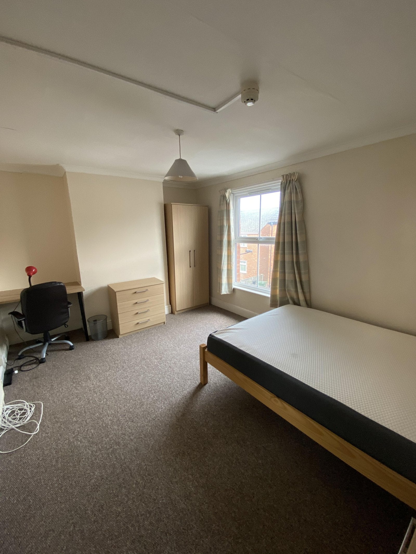 Room Knight Street in Worcester