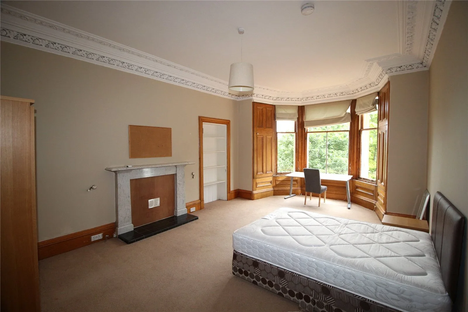 Flat Lonsdale Terrace in City of Edinburgh