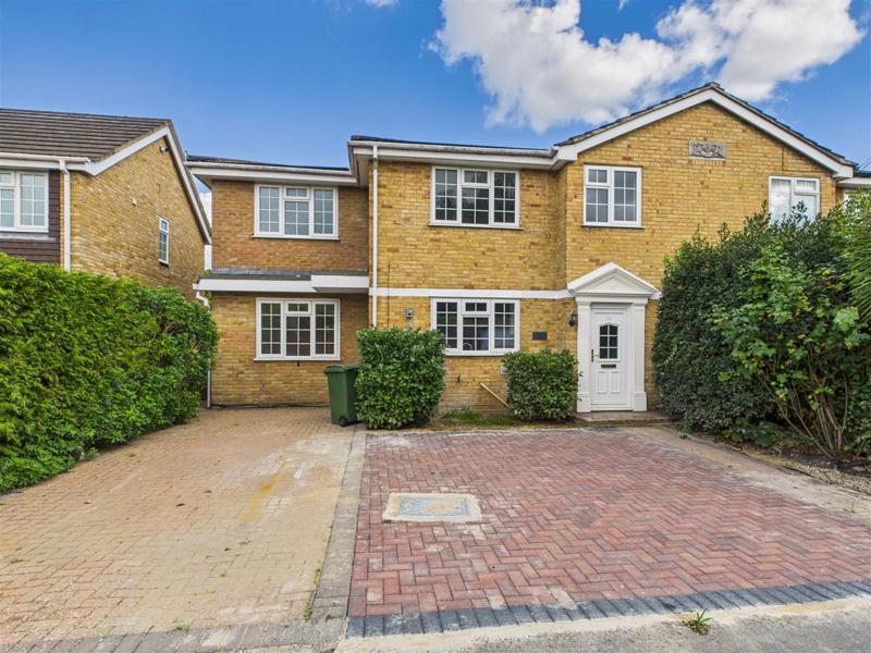 House Park Lawn Road in Elmbridge