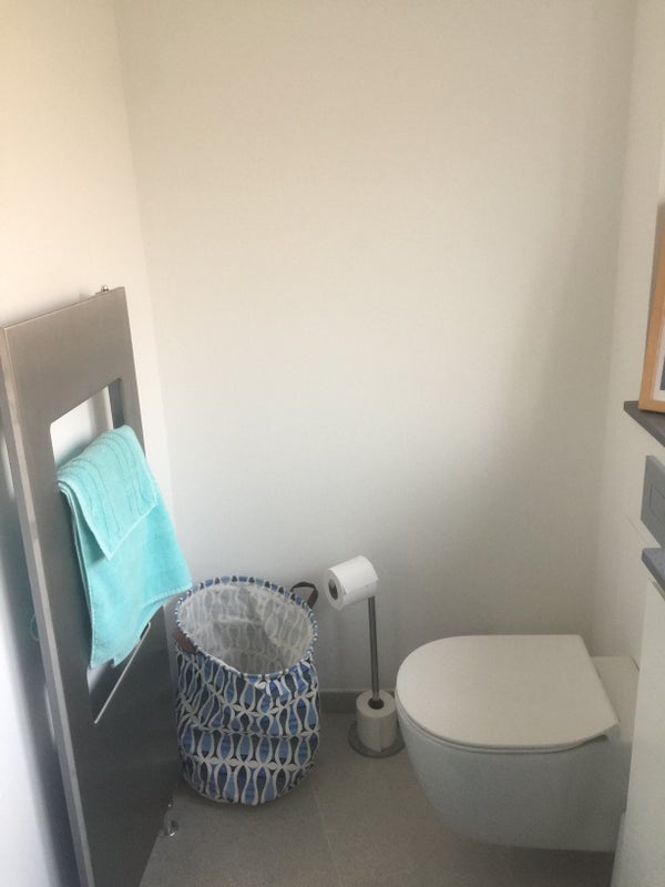 Room Roding Mews in Greater London