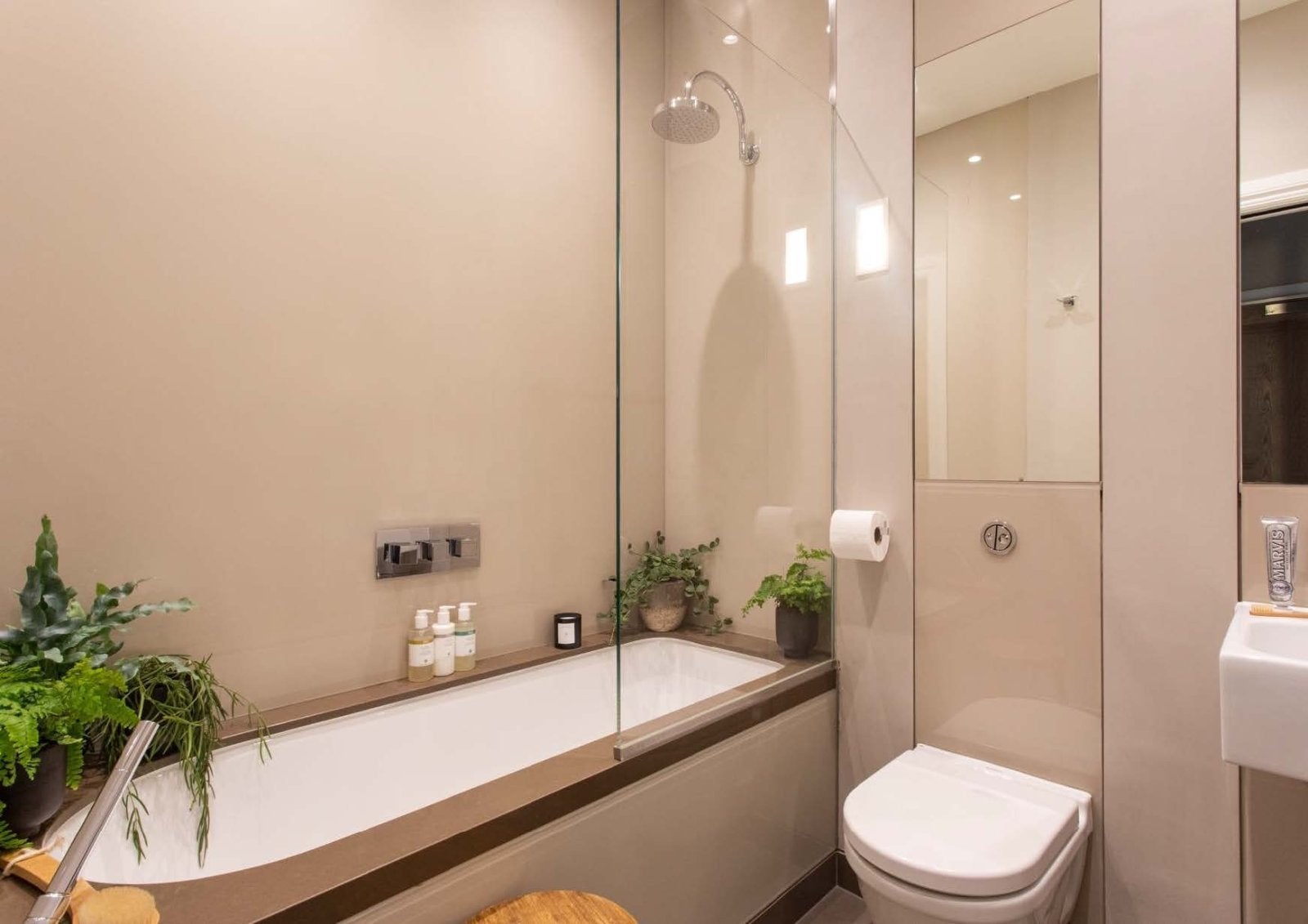 Flat Welbeck Street in London