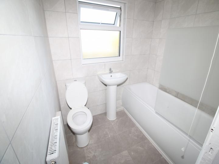 Flat Balfour Road in Greater London