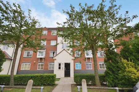 Flat Node Way Gardens in Welwyn Hatfield