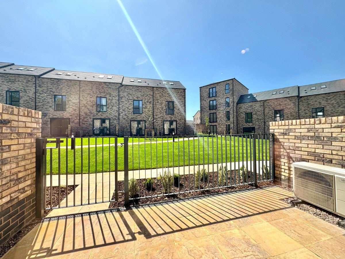 House Griffiths Close in Birmingham