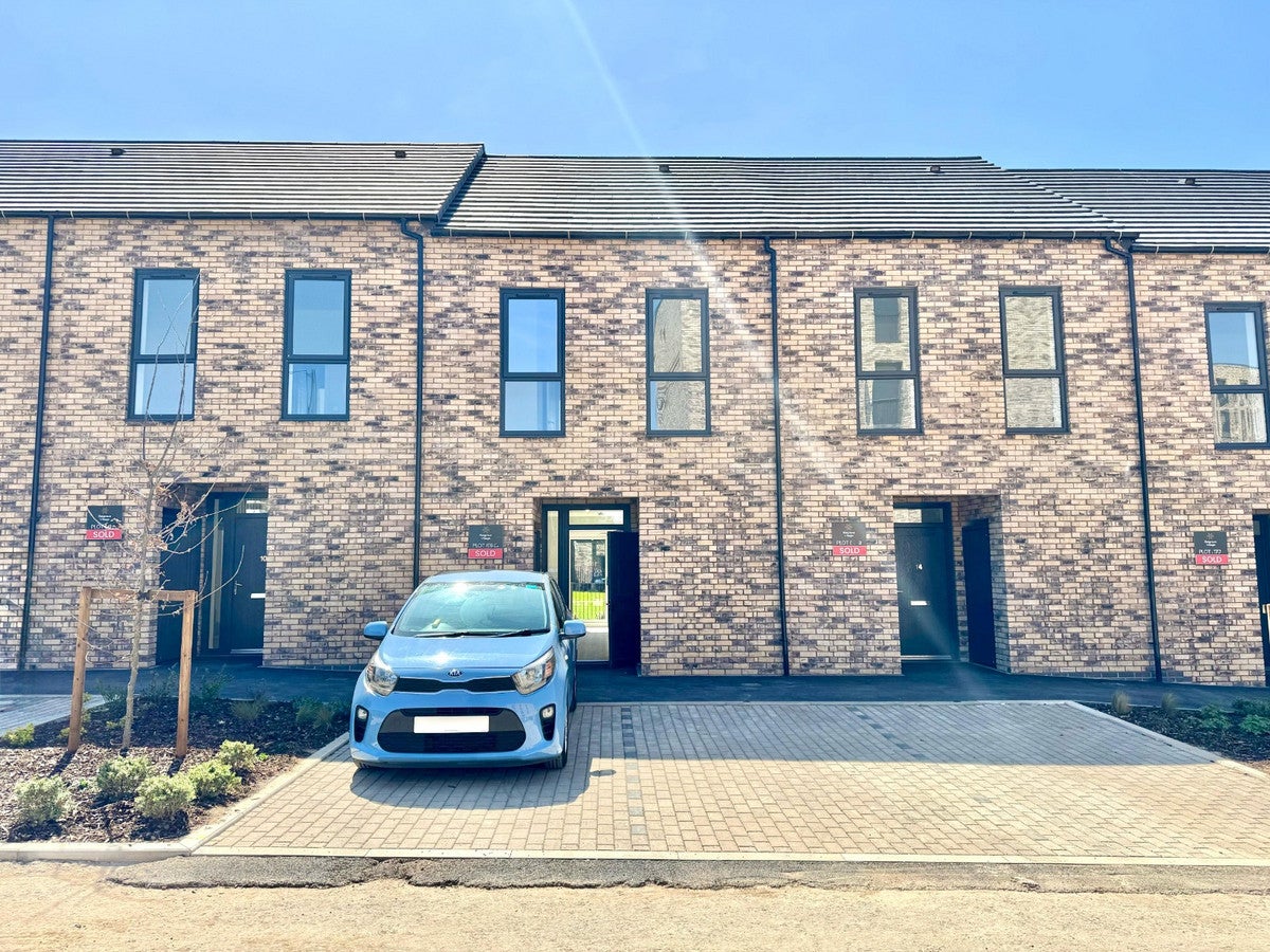 House Griffiths Close in Birmingham
