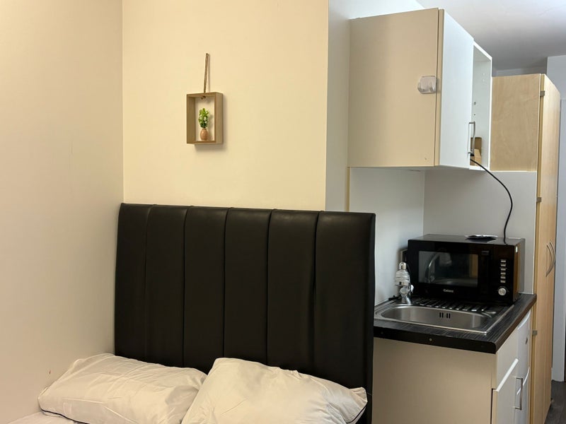 Room Millennium Way in Sunderland