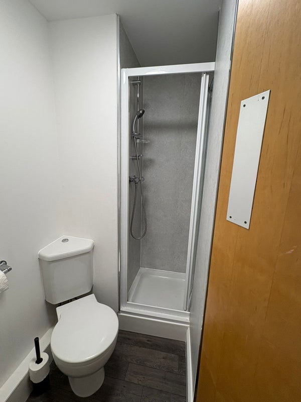 Room Millennium Way in Sunderland