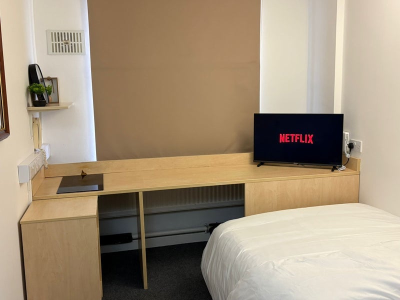 Room Millennium Way in Sunderland