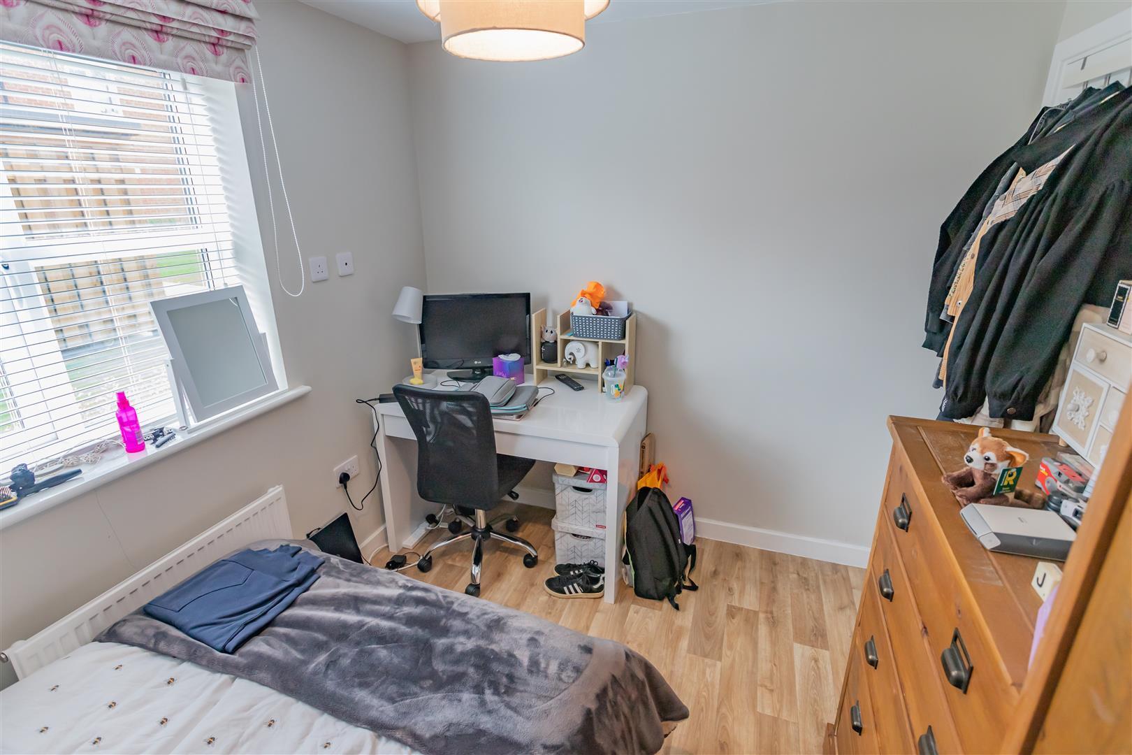 Flat Escelie Way in Birmingham