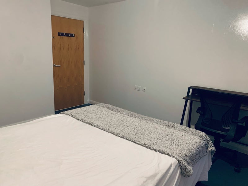 Room Medlar Street in Greater London