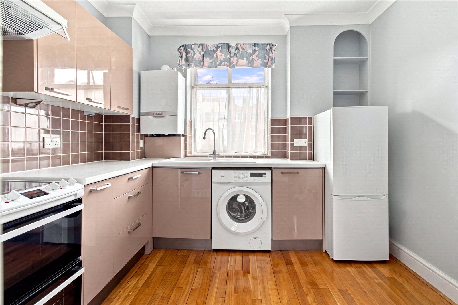 Flat Gloucester Terrace in City of Westminster