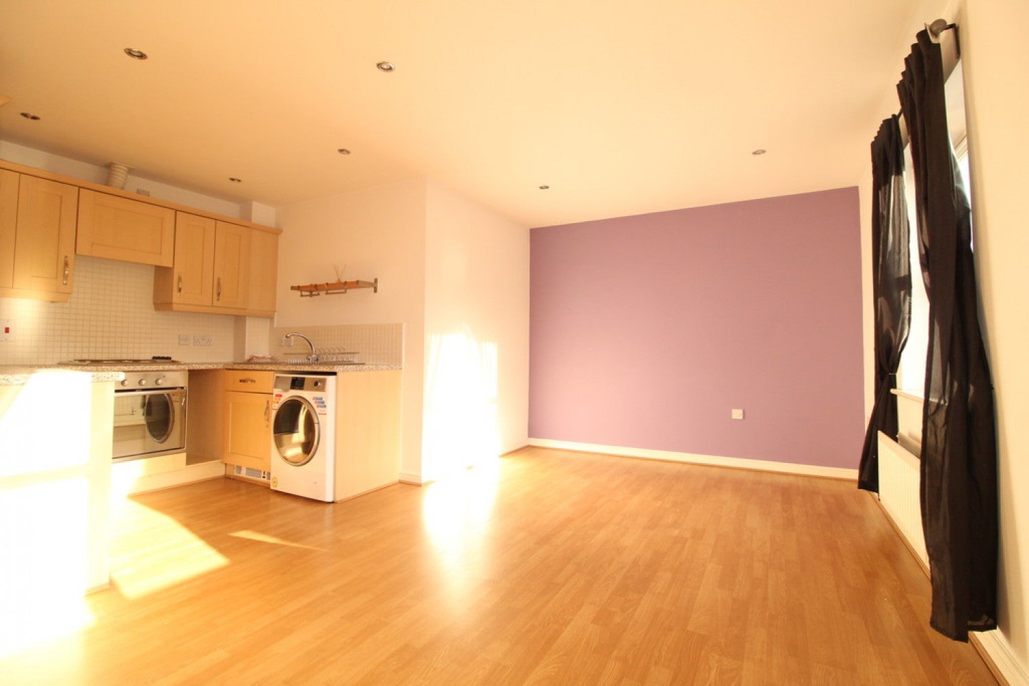 Flat Edmonstone Crescent in Nottingham