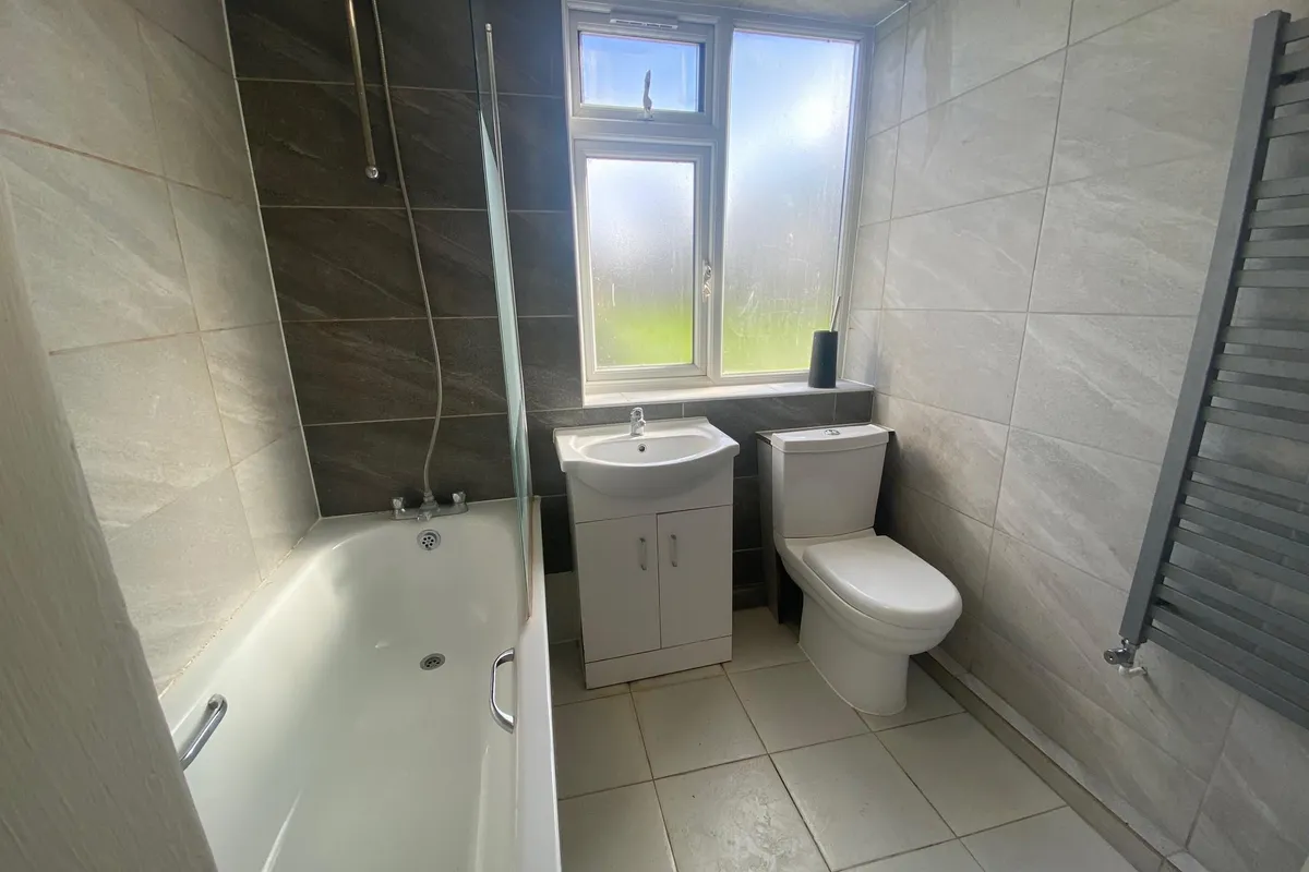 Flat Amberry Court in Harlow