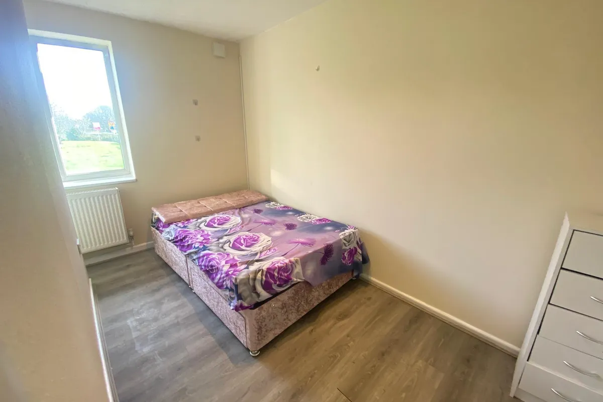 Flat Amberry Court in Harlow