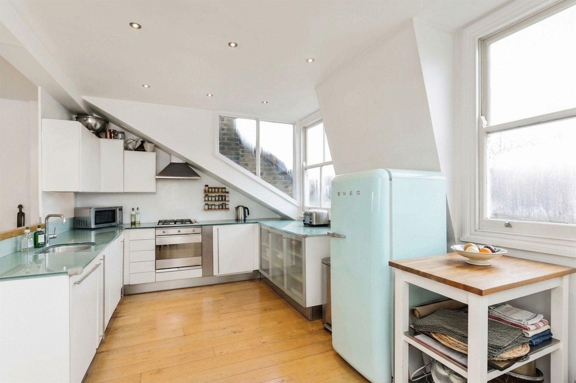 Flat Castellain Road in City of Westminster