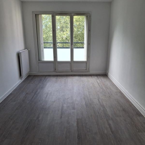 Appartement Avenue du Medecin Général Viallet à Saint-Égrève
