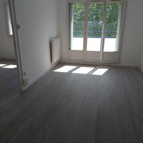 Appartement Avenue du Medecin Général Viallet à Saint-Égrève
