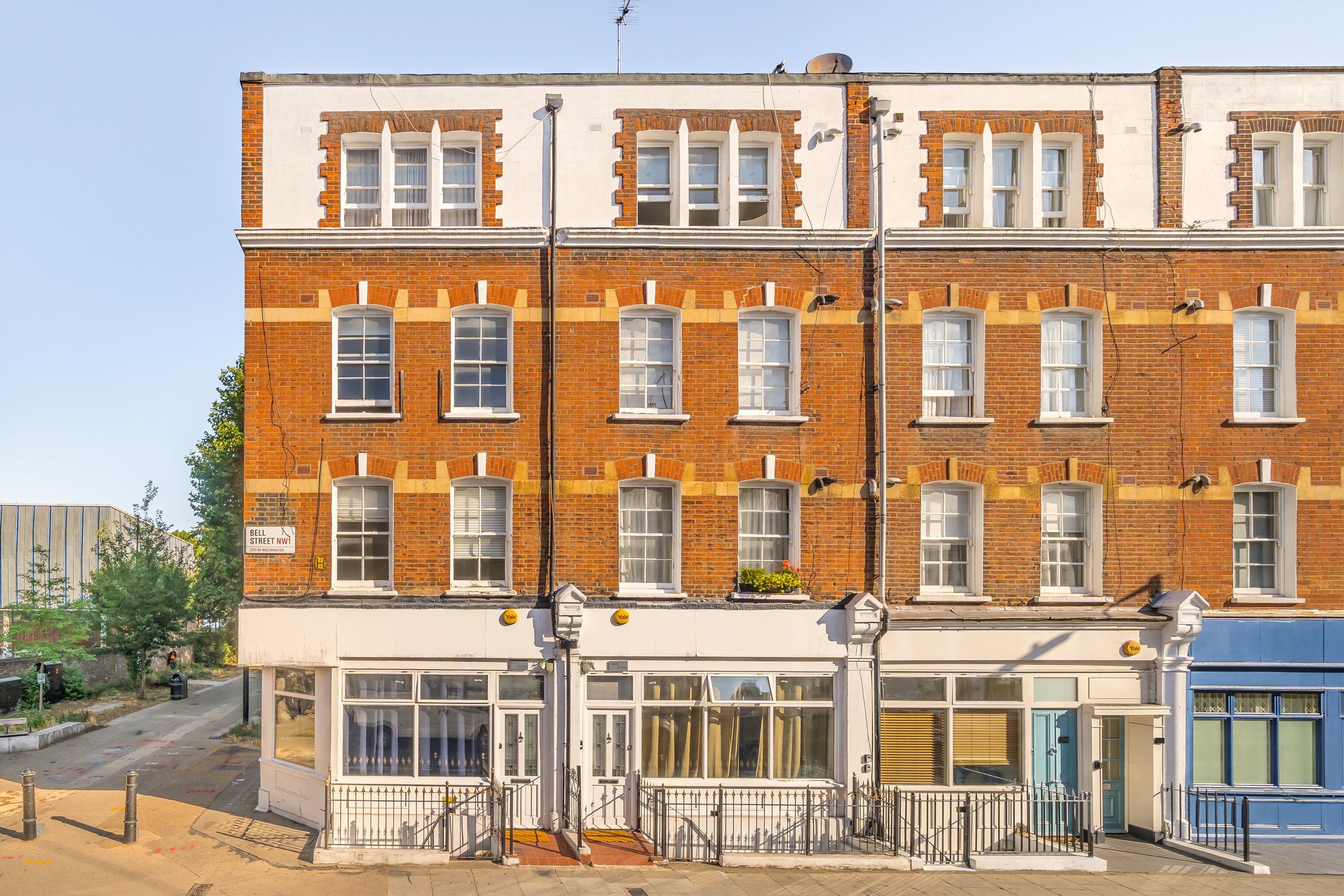 Flat Bell Street in City of Westminster