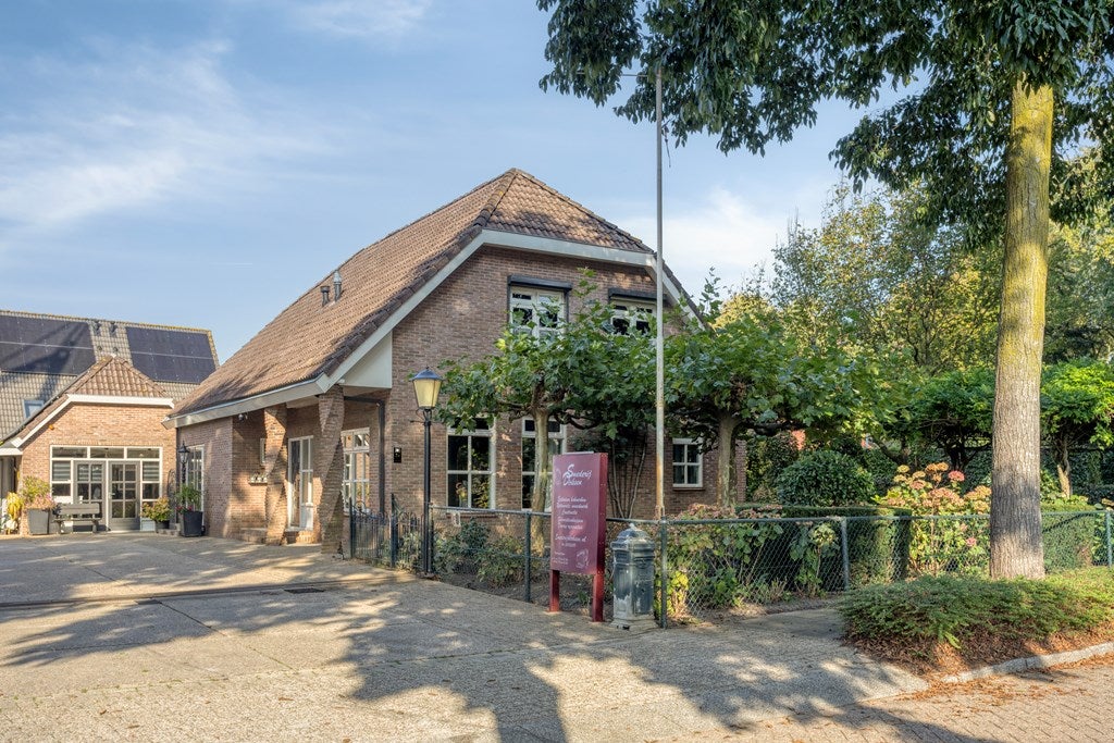 Huis Hoef 2 a in Ochten