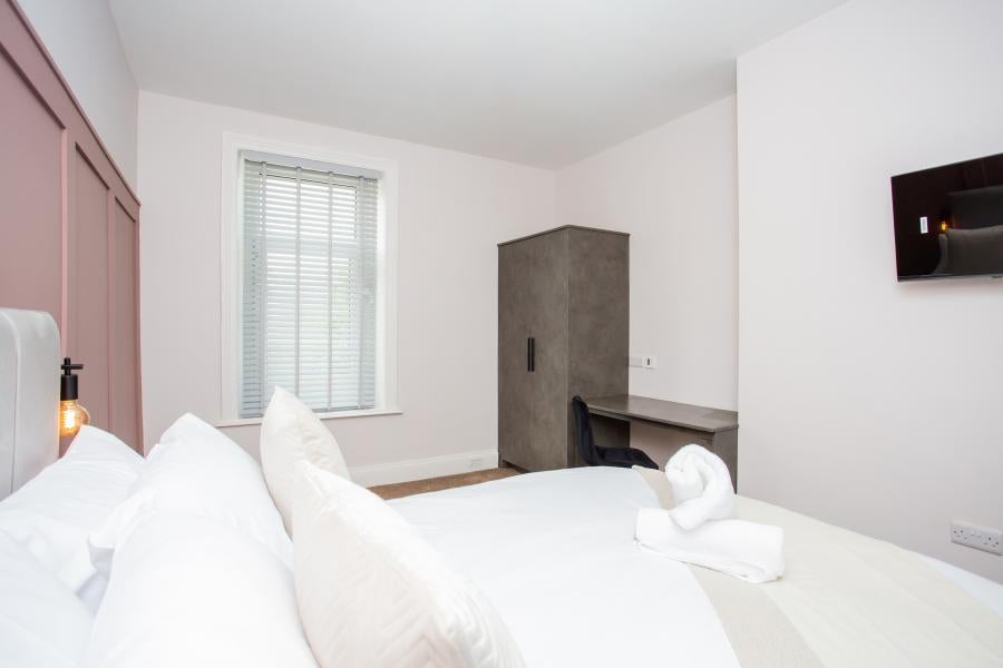 Room Brookside Gardens in Sunderland