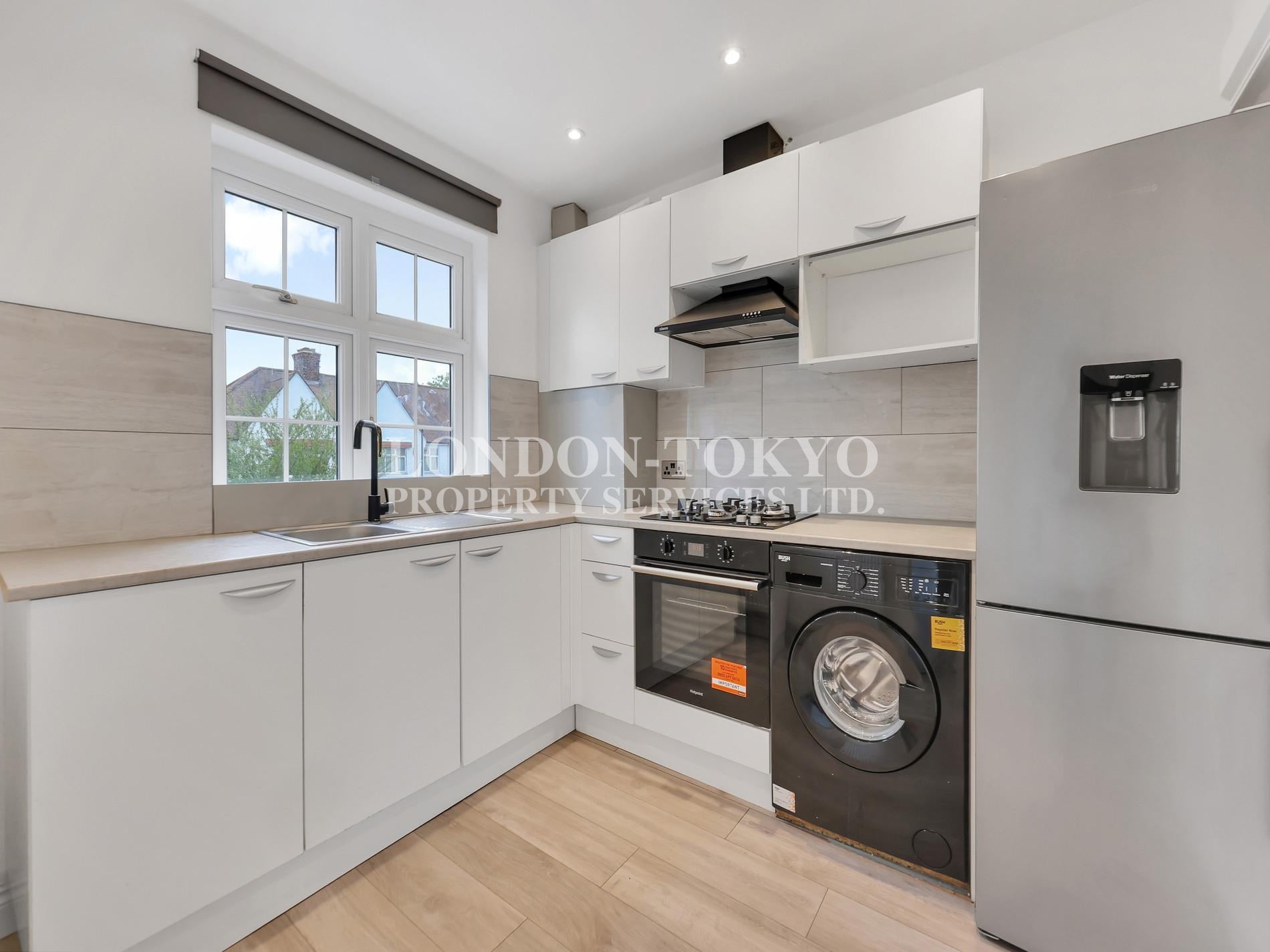 House Hervey Close in Greater London