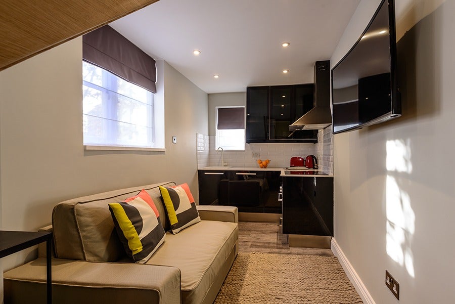 Flat West End Lane in Greater London