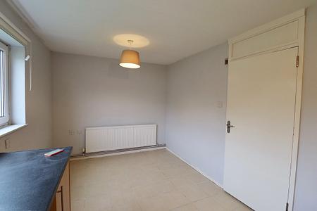 Flat Montague Crescent in Northampton