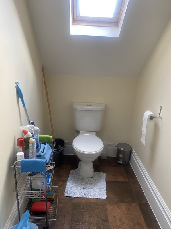 Room Oak Way in Greater London