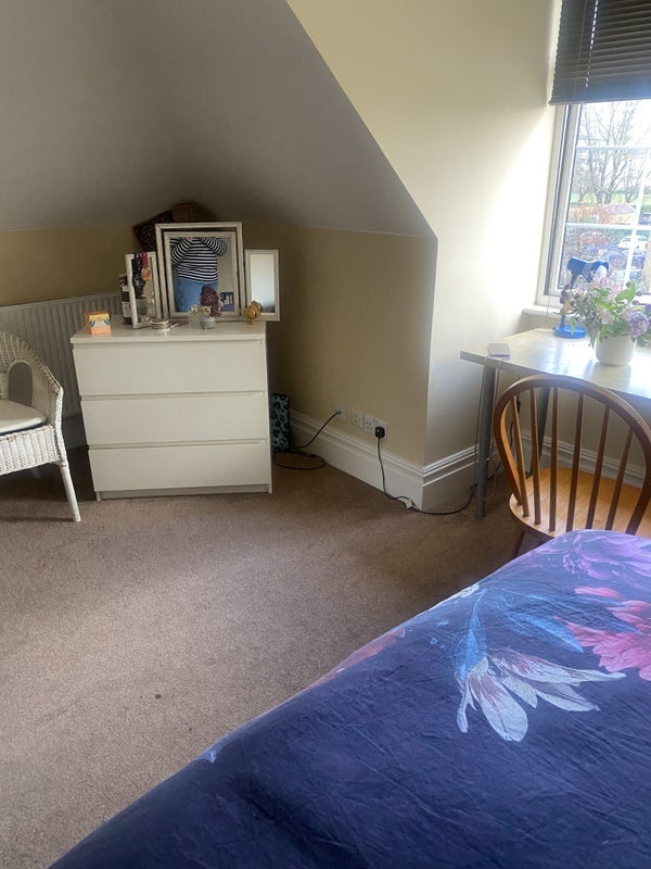 Room Oak Way in Greater London